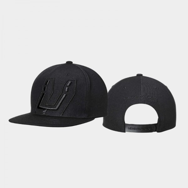 San Antonio Spurs Men's Cropped XL Logo Snapback Adjustable Hat - Black